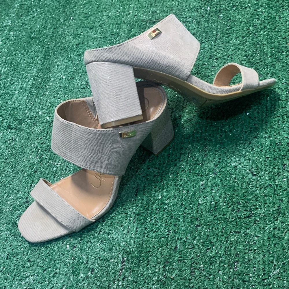 Calvin Klein Women's Gray Textured Mules